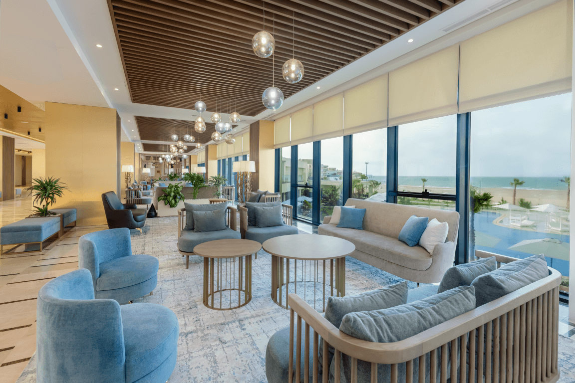 La Table d'Oran — Azure Rottana