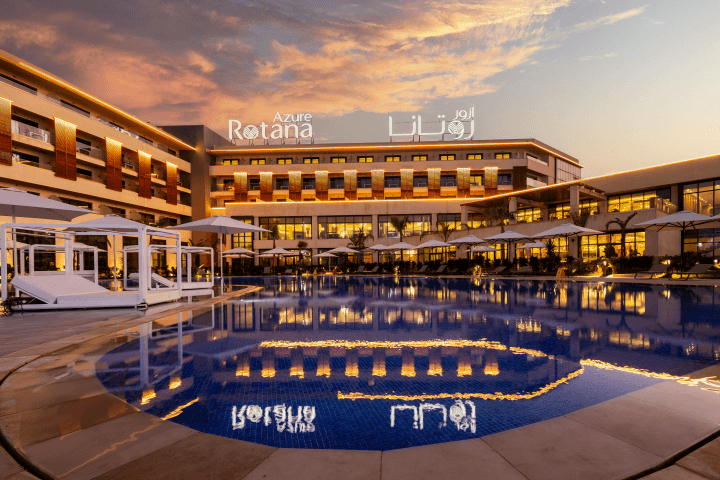 Piscine extérieure — Azure Rottana