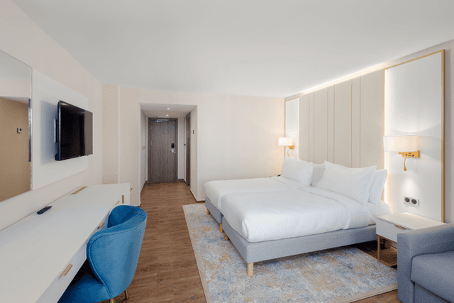 Family Room — Azure Rottana