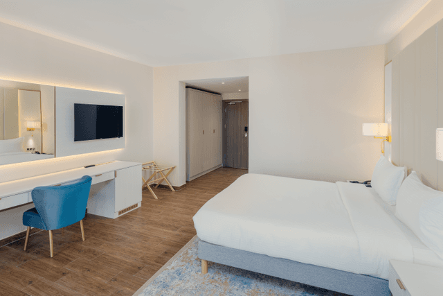 Guest Room — Azure Rottana