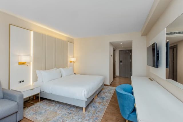 Full Sea View — Azure Rottana